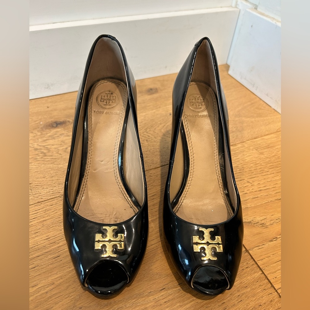 Tory Burch Black Patent Peep Toe Wedge - Size 7